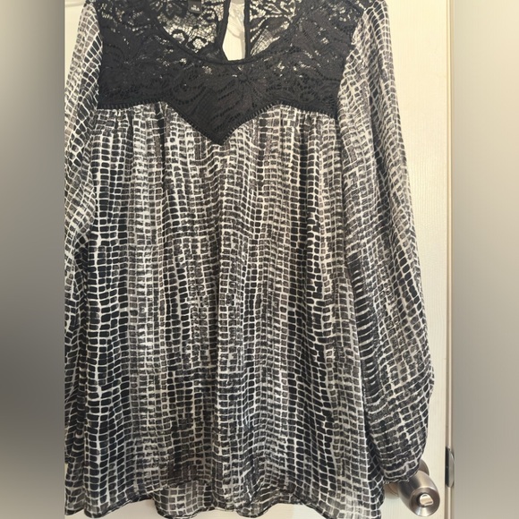 Blouse - Picture 3 of 7